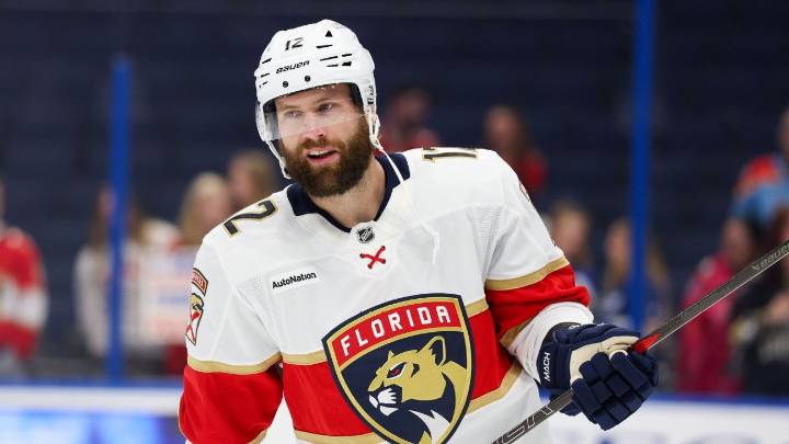 Panthers extend Jonah Gadjovich through 2027