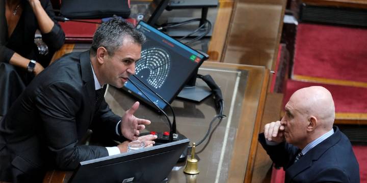 La Libertad Avanza evalúa una licencia de Espert en Diputados, ante la presión de la oposición para que renuncie