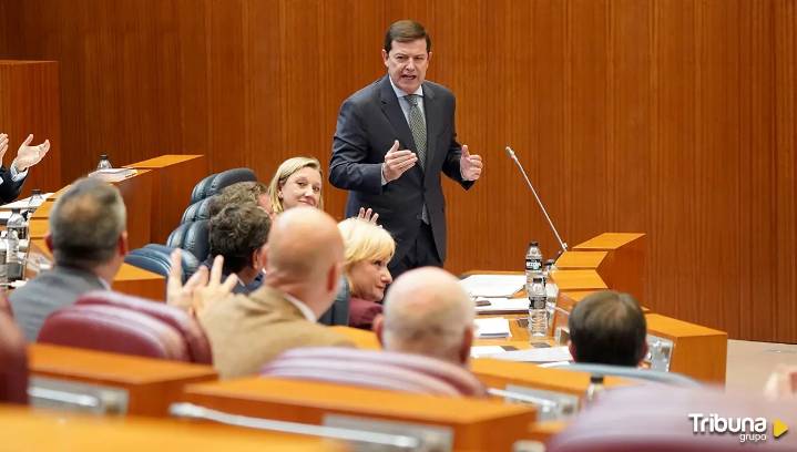 Choque entre Mañueco y la oposición por los Presupuestos: "Los registraremos cuantas veces sea necesario"