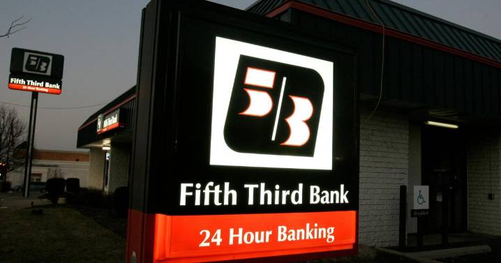 Fifth Third Bancorp to buy Comerica for $10.9 billion in tie