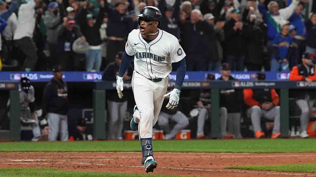Mariners to face Blue Jays in ALCS after dramatic 15th