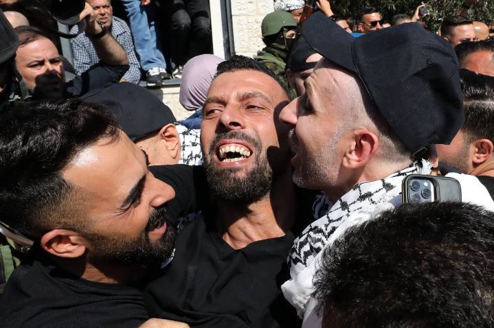“Nos tuvieron en un matadero”: palestinos liberados denuncian torturas brutales en cárceles israelíes