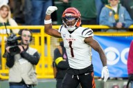 FanDuel promo code: Bet $5, get $300 in bonus bets for Steelers vs. Bengals