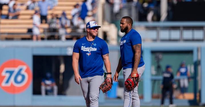 ¡Se empató! Los Azulejos se desquitan y vencen a Dodgers