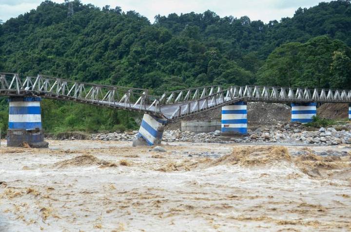 Heavy rains trigger floods, landslides killing 18 in India’s Darjeeling