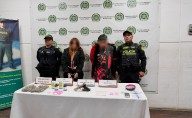 Desmantelan laboratorio de drogas oculto en una barbería de Bogotá