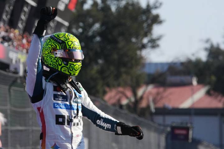 Lando Norris gana en México y le arrebata el liderato del Mundial a Piastri