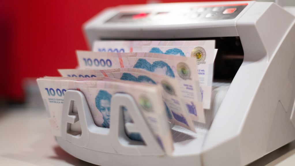 Quiénes acceden a los préstamos personales de $40.000.000 para jubilados y las tasas de interés en octubre