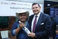 El mezcal 60 Fierros, Arriando Mulas, de Caltepec, obtuvo 100/100 puntos en Spirits Selection 2025