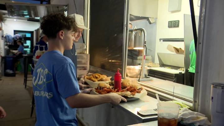 Fort Worth restaurant impacted by AWS outage