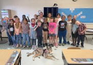 Coloma Elementary students get a helping paw from new therapy dog