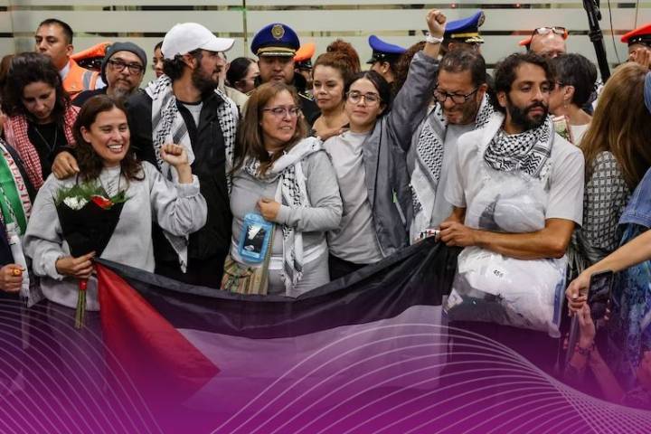 Arriban a México seis activistas de la Flotilla Global Sumud repatriados desde Israel