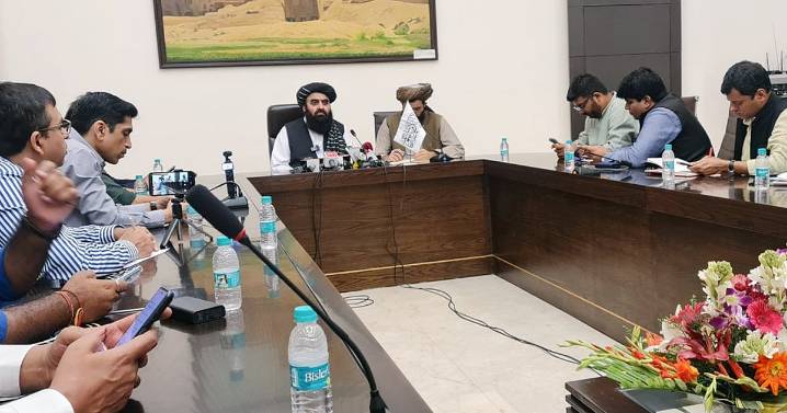 NWMI condemns exclusion of women journalists from Taliban press meet in Delhi