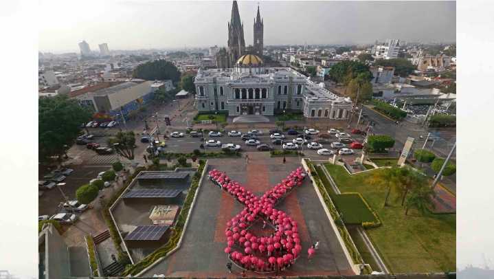 Lucha contra el cáncer de mama no se detiene en octubre; Jalisco busca disminuir defunciones p...