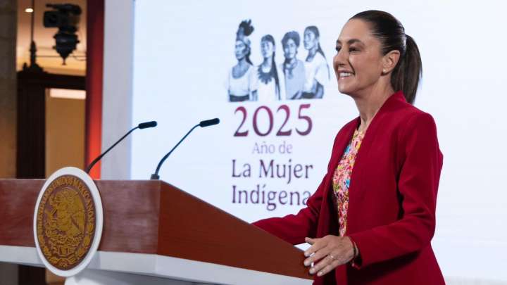 Sheinbaum Habló con Trump y Acordó Aplazar Nuevos Aranceles de Estados Unidos a México