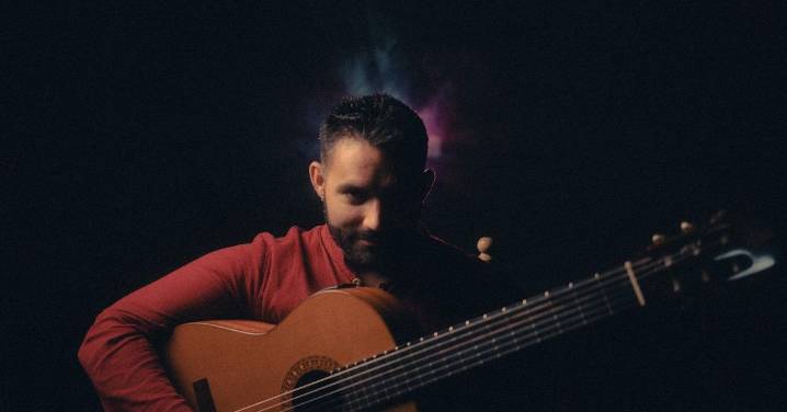 Primer álbum del guitarrista Abraham Lojo