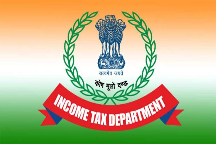 IT Deptt raids about 24 premises of Kashmir-based handicrafts dealer