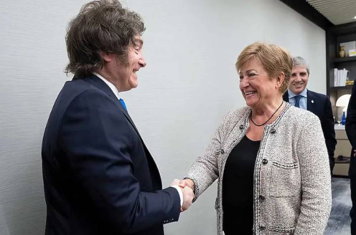 El FMI le exige a Argentina un "amplio apoyo político" para reformas y aumentar reservas