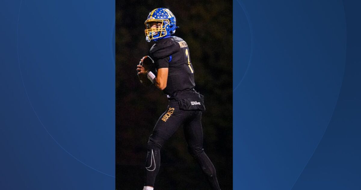 'His football IQ is incredible' | Clermont Northeastern QB throws 8 TD passes