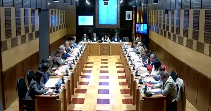 Cruce de reproches en el pleno de Huesca por las ordenanzas fiscales y el Plan de Movilidad
