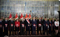 Presidente interino de Perú forma su gabinete para gobernar hasta las elecciones de 2026