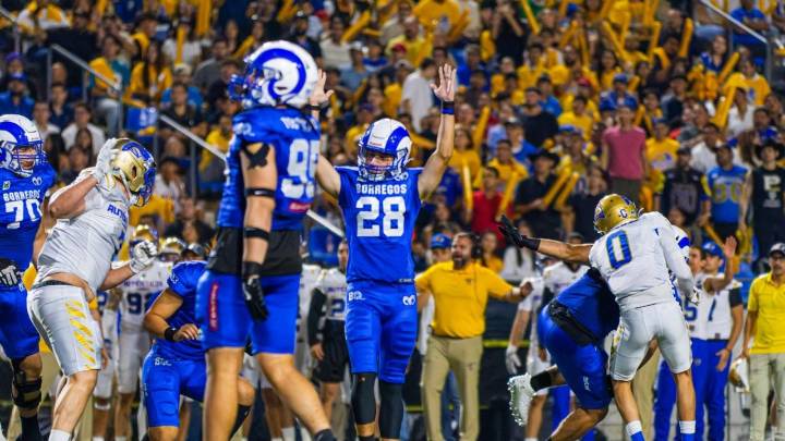 ONEFA: Borregos vencen a Auténticos en un Clásico Regio Estudiantil lleno de volteretas