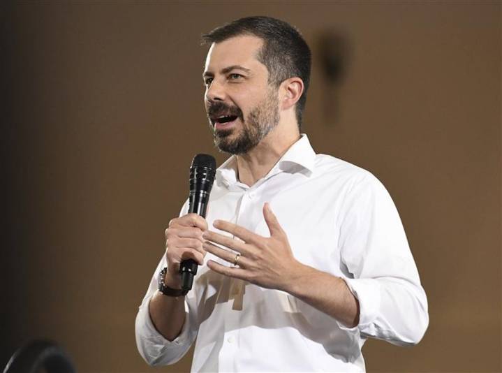 Pete Buttigieg leads 2028 Democratic poll in New Hampshire, Whitmer trails