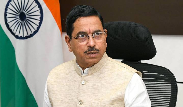 Joshi: Strict action against e-com platforms violating consumer rights