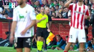 El Sporting se impone con caos en el estreno triunfal del Borja Jiménez
