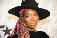 R&B legend Brandy explains why she abruptly abandoned Monica on Chicago stage