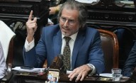 Bertie Benegas Lynch asume la presidencia de Presupuesto en reemplazo de Espert y empieza la pelea