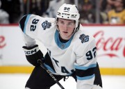 Deadspin | Mammoth F Logan Cooley inks 8-year, $80M extension