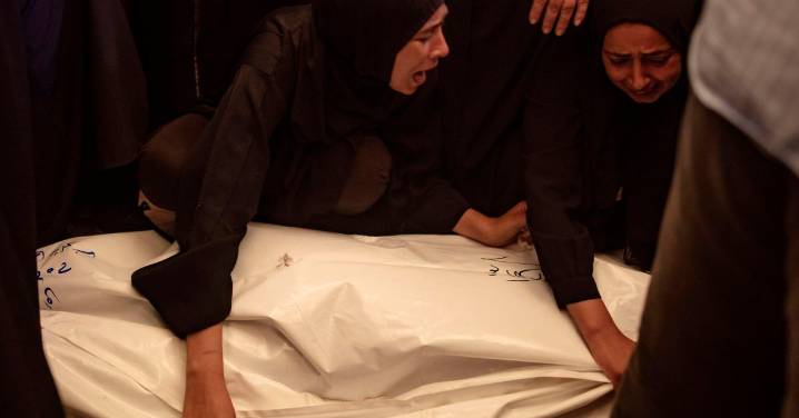 Más de 90 palestinos muertos, incluidos 24 niños, por los bombardeos israelíes en Gaza