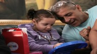 Retorna otra niña con el Plan Vuelta a la Patria