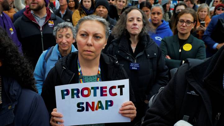 Government shutdown: States sue over SNAP food stamps funds cutoff