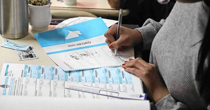 Elecciones 2025: ¿hasta qué hora se puede ir a votar este domingo 26 de octubre?
