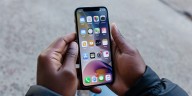 Cómo verificar que las aplicaciones del teléfono estén actualizadas