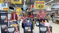 Carrefour entrega a Cruz Roja casi 3.000 euros para material escolar en apoyo a la infancia en riesgo social de Huesca