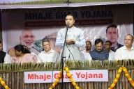 Goa CM Warns Citizens Against Fake Agents While Distributing ‘Mhaje Ghar Yojana’ Forms