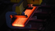 UE propone duplicar aranceles al acero para salvar al sector