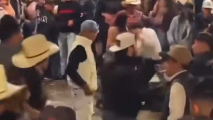 Se Agarran a Golpes en las Fiestas Patronales a San Francisco de Asís en Tesistán, Zapopan