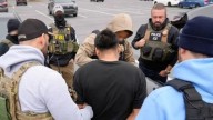 Se acelera caída del empleo latino en Estados Unidos por las redadas contra migrantes sin papeles