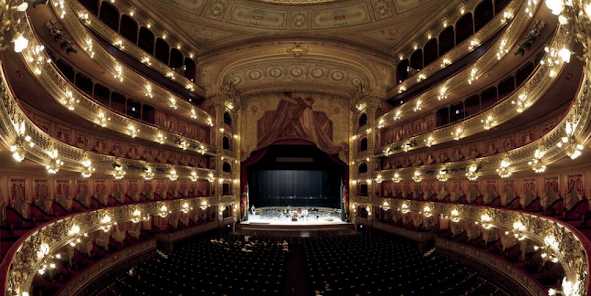 Día Mundial de la Ópera: una celebración al arte que une música, teatro y emoción
