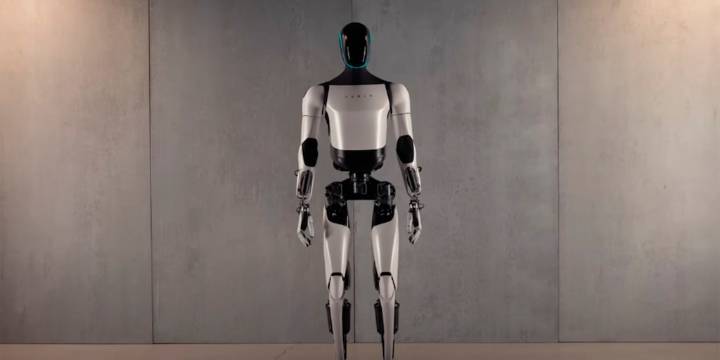 Problemas en el desarrollo del robot humanoide de Tesla obligan a pausar su fabricación