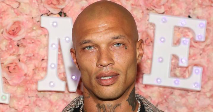 'World's hottest felon' Jeremy Meeks' admits he's been celibate for three years for one reason