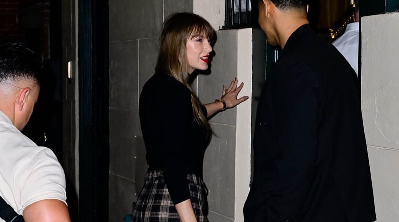 Taylor Swift Spotted Getting Dinner in NYC During Break from ‘Showgirl’ Press Tour | Taylor Swift 