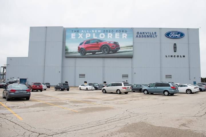 Ford Motor Co. proceeding with retooling in Oakville despite tariff threat