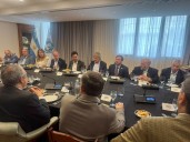 Política productiva, impositiva y laboral, foco de un encuentro del Gobierno con dirigentes agropecuarios