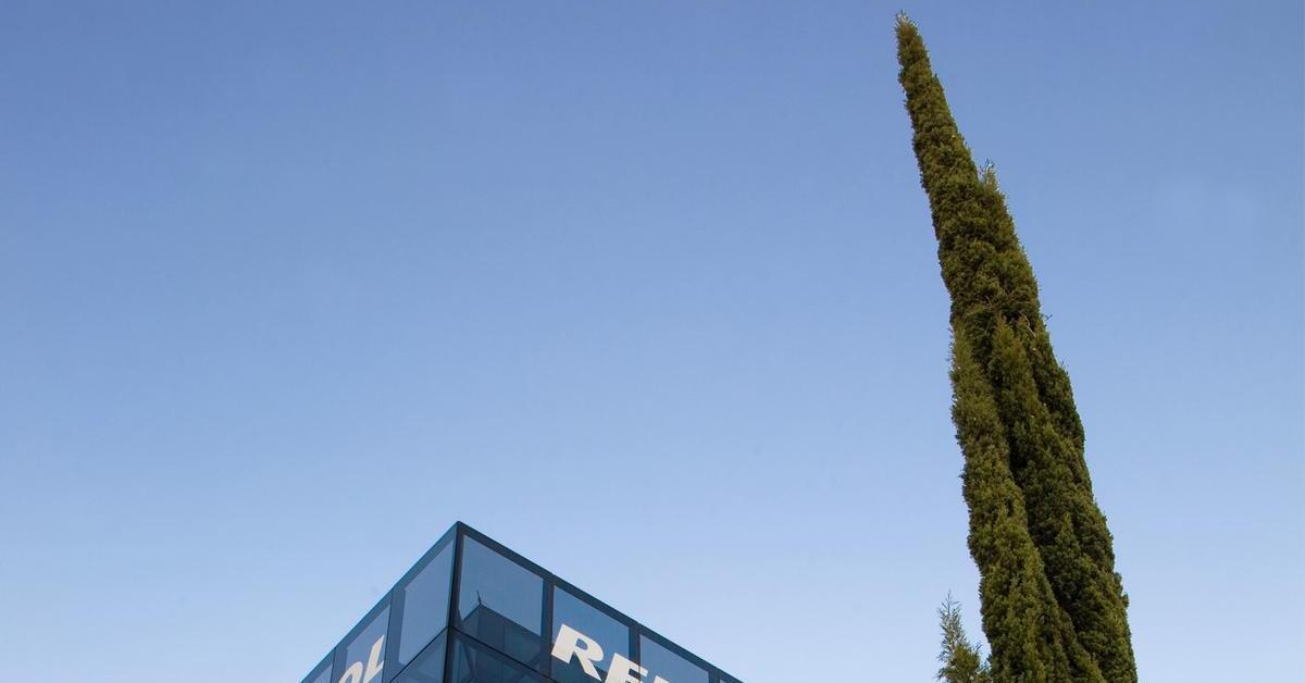 Repsol gana 1.177 millones hasta septiembre, un 34% menos que el año anterior