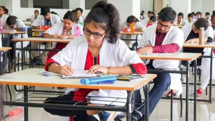Rajasthan Govt Asks Private Medical Colleges To Follow Fee Structure, Warns Of Strict Action